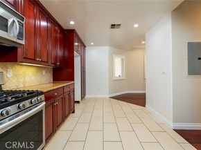 10160 Fernglen Avenue 7, Tujunga (los Angeles) CA 91042