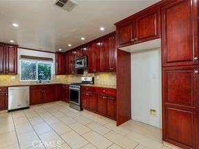 10160 Fernglen Avenue 7, Tujunga (los Angeles) CA 91042