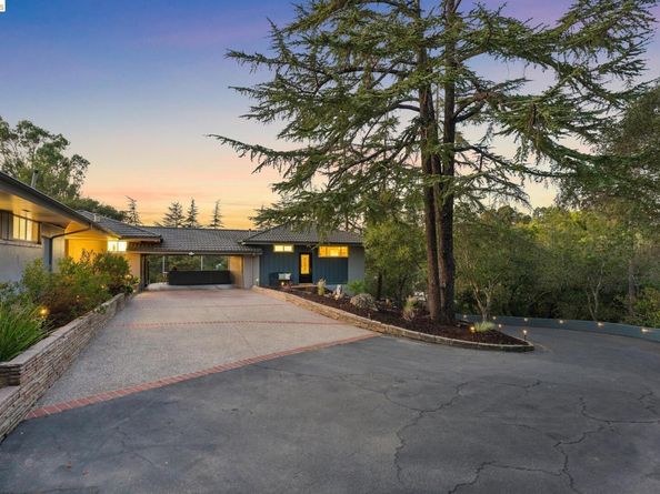 11260 Kerrigan Dr, Oakland CA 94605