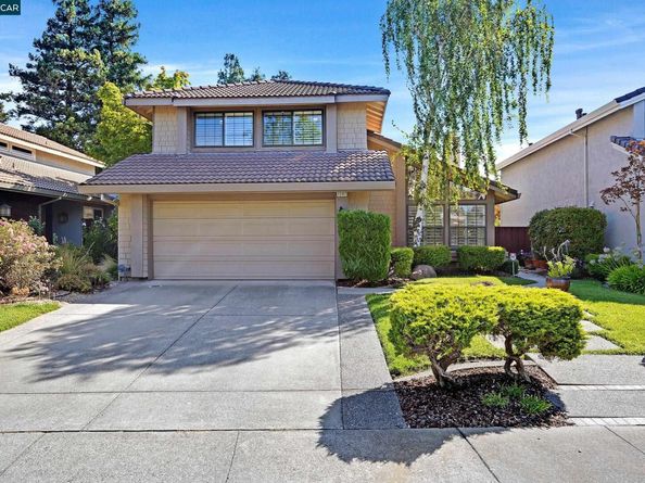 7297 Castle Dr, Dublin CA 94568