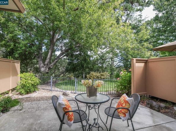 1252 Singingwood Ct. 3, Walnut Creek CA 94595