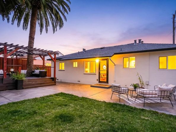 25826 Bryn Mawr Ave, Hayward CA 94542