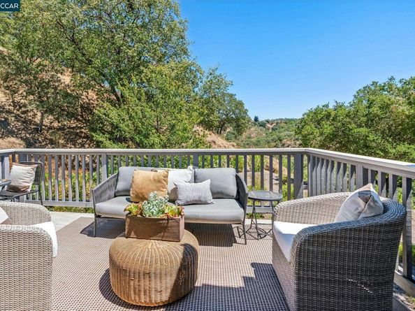 2876 Saklan Indian, Walnut Creek CA 94595