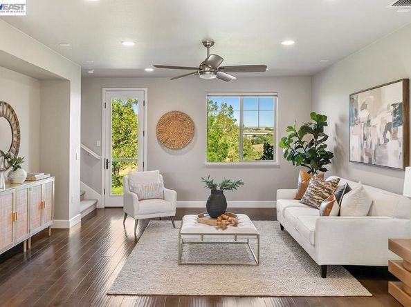 897 Tranquility Cir 7, Livermore CA 94551