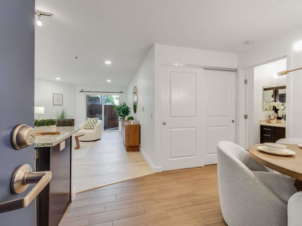 6400 Christie Ave 2112, Emeryville CA 94608