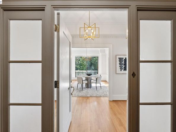200 Lakeside Dr 202, Oakland CA 94612