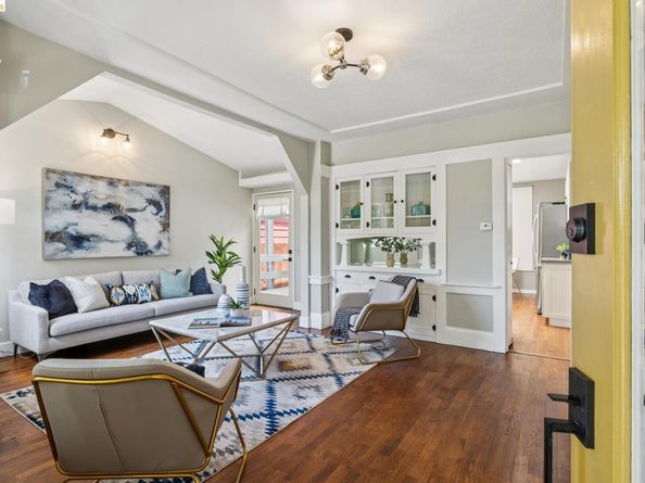870 43Rd St, Oakland CA 94608
