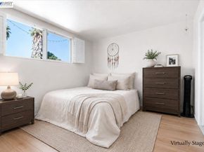 30544 Hoylake St, Hayward CA 94544
