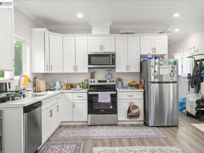 30544 Hoylake St, Hayward CA 94544