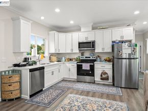 30544 Hoylake St, Hayward CA 94544