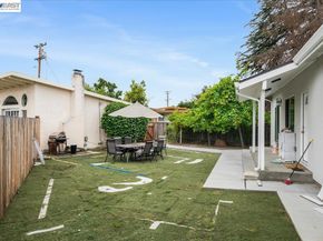 30544 Hoylake St, Hayward CA 94544