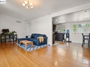 30544 Hoylake St, Hayward CA 94544