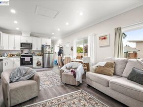 30544 Hoylake St, Hayward CA 94544