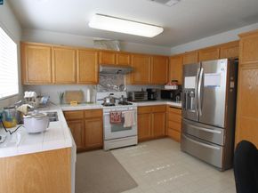 576 Ross Cir, Martinez CA 94553