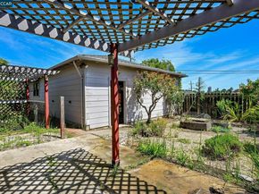 2110 Pomona Ave, Martinez CA 94553
