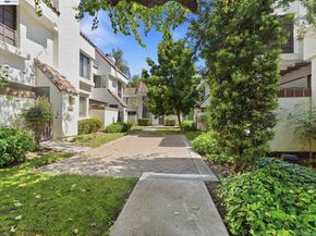 19811 Portal Plaza, Cupertino CA 95014