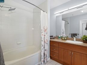 5855 Horton 710, Emeryville CA 94608