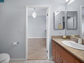 5855 Horton 710, Emeryville CA 94608