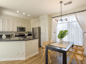 7633 Tuscany Dr, Dublin CA 94568