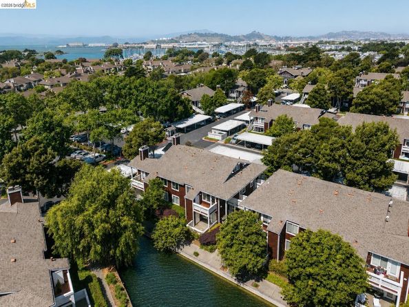 154 Marina Lakes DR, Richmond CA 94804