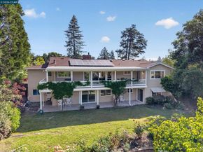 26 Carisbrook Dr, Orinda CA 94563