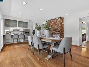 26 Carisbrook Dr, Orinda CA 94563