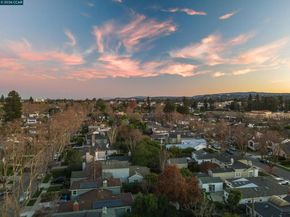 524 Oak Grove Ave., Burlingame CA 94010