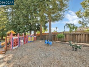 2143 Range Place, Martinez CA 94553