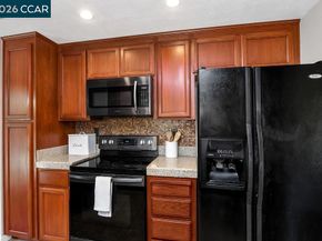 2143 Range Place, Martinez CA 94553