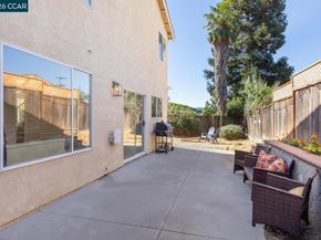 592 Ross, Martinez CA 94553