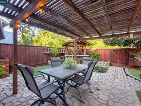 3983 Inverness Cmn, Livermore CA 94551