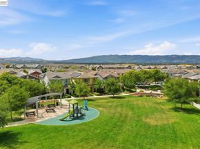 4266 Sunset View Dr, Dublin CA 94568