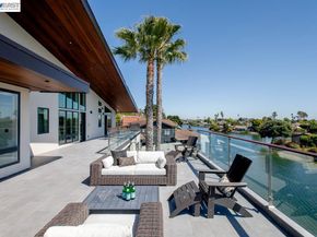 1235 Hawthorne St, Alameda CA 94501