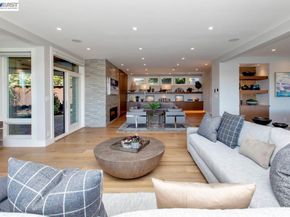 1235 Hawthorne St, Alameda CA 94501