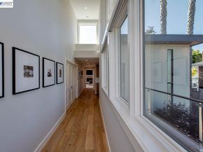 1235 Hawthorne St, Alameda CA 94501