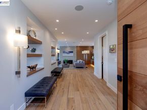 1235 Hawthorne St, Alameda CA 94501