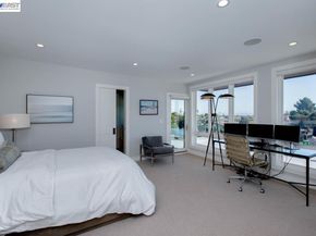 1235 Hawthorne St, Alameda CA 94501