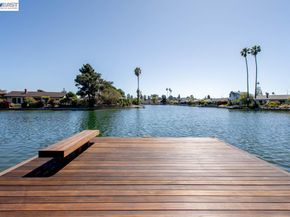 1235 Hawthorne St, Alameda CA 94501