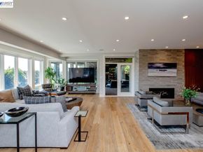 1235 Hawthorne St, Alameda CA 94501