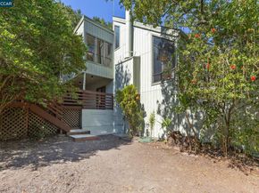 39 Saint Stephens Dr, Orinda CA 94563