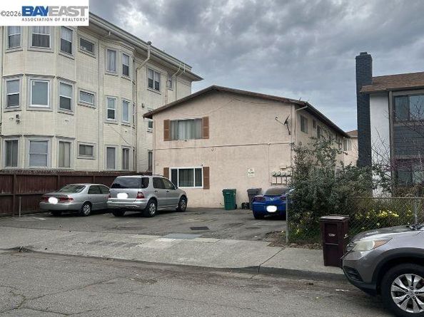 1127 Linden St, Oakland CA 94607