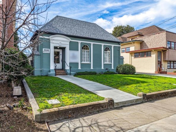2242 Santa Clara Ave, Alameda CA 94501