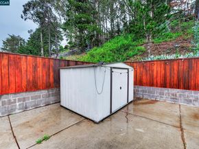 1559 Linda Mar Blvd, Pacifica CA 94044