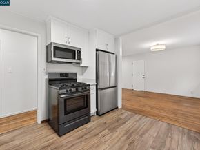 1559 Linda Mar Blvd, Pacifica CA 94044