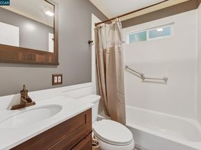 1559 Linda Mar Blvd, Pacifica CA 94044