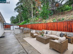 1559 Linda Mar Blvd, Pacifica CA 94044