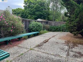 212 Puddingstone Rd, Alameda CA 94502