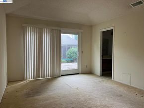 212 Puddingstone Rd, Alameda CA 94502