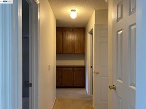 212 Puddingstone Rd, Alameda CA 94502