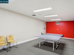 295 Tradewinds 202, San Jose CA 95123